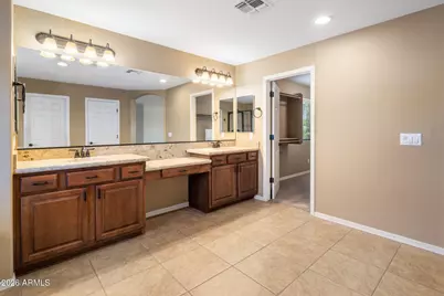 2614 E Carob Drive, Gilbert, AZ 85298 - Photo 23