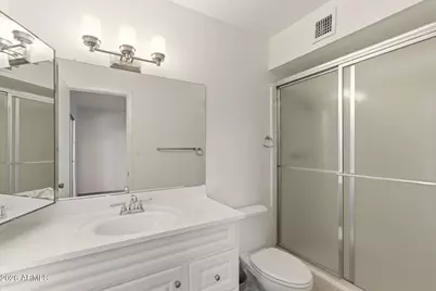 4016 W Griswold Road, Phoenix, AZ 85051 - Photo 15