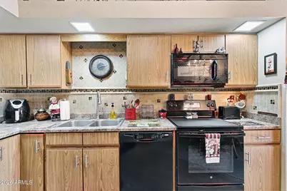 17225 N 16th Street #7, Phoenix, AZ 85022 - Photo 9