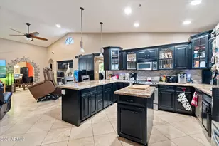 2352 E Florian Cir, Mesa, AZ 85204 - Photo 15