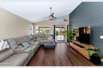 22417 N 19th Way, Phoenix, AZ 85024 - Photo 9