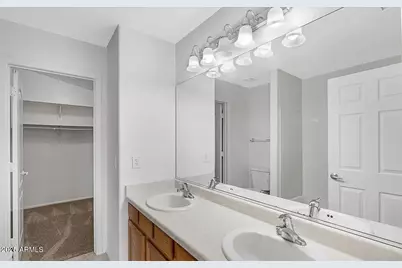 42538 W Sunland Drive, Maricopa, AZ 85138 - Photo 11