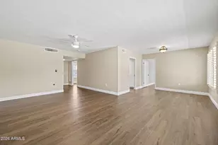 9518 W Oakstone Dr, Sun City, AZ 85351 - Photo 7