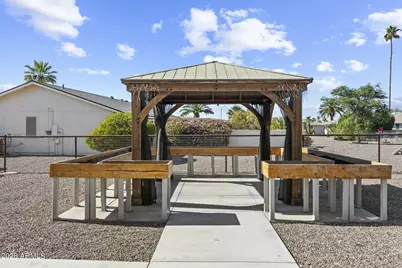 9518 W Oakstone Drive, Sun City, AZ 85351 - Photo 29