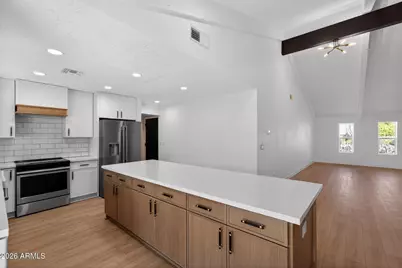 9 E Surrey Avenue, Phoenix, AZ 85022 - Photo 9