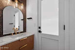 9 E Surrey Ave, Phoenix, AZ 85022 - Photo 23