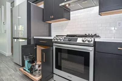 12110 W Dale Lane, Peoria, AZ 85383 - Photo 13