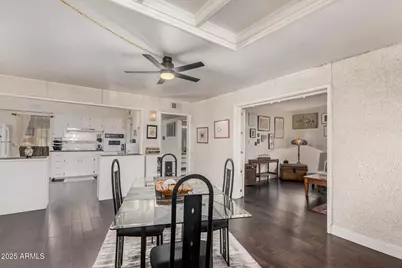 6118 N 12th Place #2, Phoenix, AZ 85014 - Photo 9