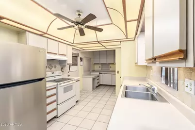 9443 W Arrowhead Drive, Sun City, AZ 85351 - Photo 13