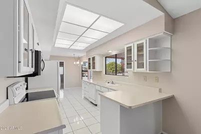 19810 N 146th Way, Sun City West, AZ 85375 - Photo 11