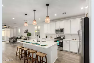 20264 W Montecito Avenue, Litchfield Park, AZ 85340 - Photo 11