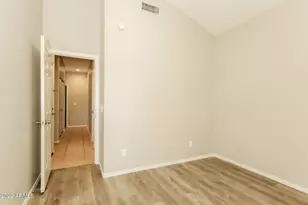 876 N Terrace Rd, Chandler, AZ 85226 - Photo 5