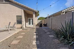 8775 W Laurel Ln, Peoria, AZ 85345 - Photo 35