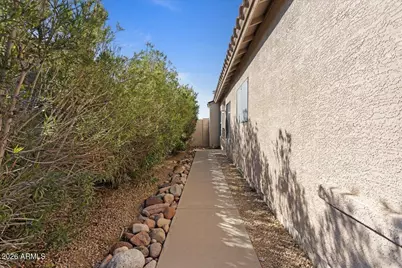 8775 W Laurel Lane, Peoria, AZ 85345 - Photo 39