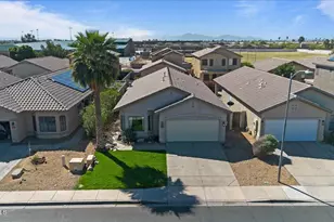 8775 W Laurel Ln, Peoria, AZ 85345 - Photo 39