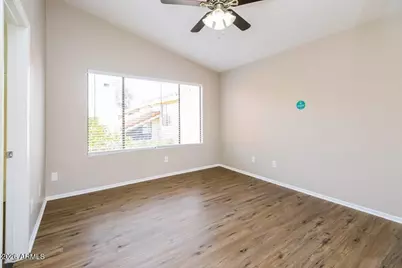 48 W Melody Avenue, Gilbert, AZ 85233 - Photo 9