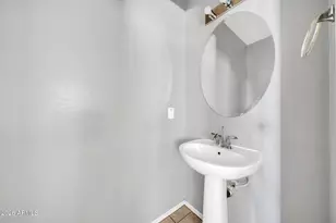 7770 W Alvarado Rd, Phoenix, AZ 85035 - Photo 29