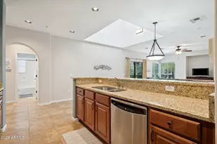 3935 E Rough Rider Rd, Phoenix, AZ 85050 - Photo 15