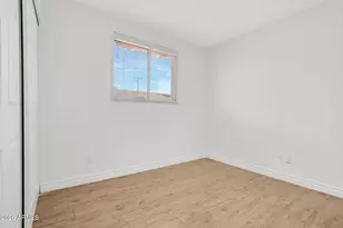 5442 W Edgemont Ave, Phoenix, AZ 85035 - Photo 19