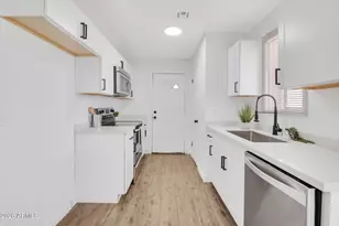 5442 W Edgemont Ave, Phoenix, AZ 85035 - Photo 11