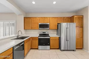 8373 W Mary Ann Dr, Peoria, AZ 85382 - Photo 5