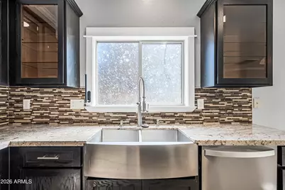 806 S 118th Lane, Avondale, AZ 85323 - Photo 9