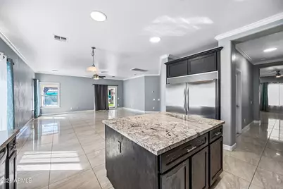 806 S 118th Lane, Avondale, AZ 85323 - Photo 11