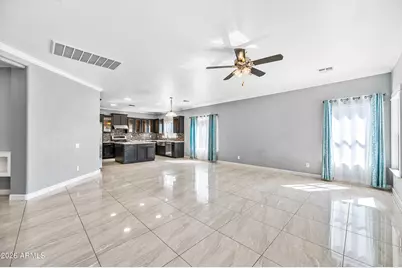 806 S 118th Lane, Avondale, AZ 85323 - Photo 5