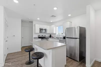 12945 W Greenway Road #P, El Mirage, AZ 85335 - Photo 3