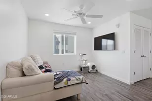 12945 W Greenway Rd, El Mirage, AZ 85335 - Photo 9