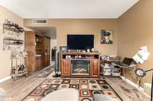 10731 W Salem Dr, Sun City, AZ 85351 - Photo 7