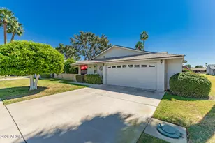 10731 W Salem Dr, Sun City, AZ 85351 - Photo 3