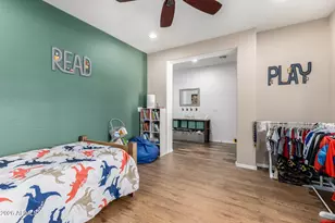 1656 W Cavedale Dr, Phoenix, AZ 85085 - Photo 15