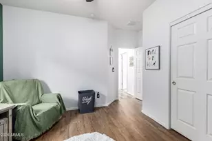 1656 W Cavedale Dr, Phoenix, AZ 85085 - Photo 19