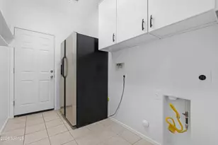 1656 W Cavedale Dr, Phoenix, AZ 85085 - Photo 31
