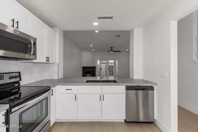 4114 E Union Hills Drive #1216, Phoenix, AZ 85050 - Photo 7