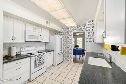 14625 N Boswell Boulevard, Sun City, AZ 85351 - Photo 13