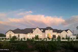 10229 N 64th St, Paradise Valley, AZ 85253 - Photo 1