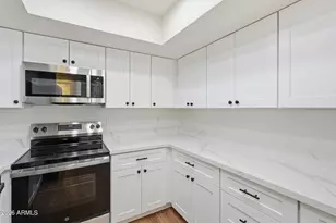 1924 E Duke Dr, Tempe, AZ 85283 - Photo 7