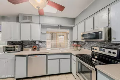 13413 N 111th Avenue, Sun City, AZ 85351 - Photo 9