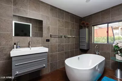 5002 N 38th Place, Phoenix, AZ 85018 - Photo 17