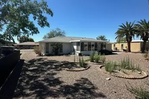 10302 W Oak Ridge Dr, Sun City, AZ 85351 - Photo 3