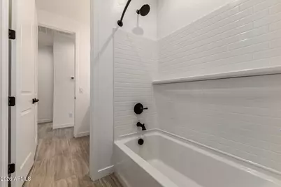 15850 W Vogel Avenue, Goodyear, AZ 85338 - Photo 23