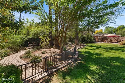 1015 W Encanto Boulevard, Phoenix, AZ 85007 - Photo 31