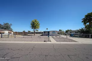 19431 N 26th St, Phoenix, AZ 85050 - Photo 9