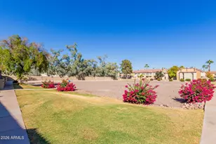 2040 S Longmore St, Mesa, AZ 85202 - Photo 27