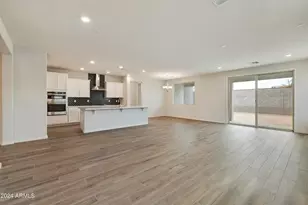 19039 W Rose Ln, Waddell, AZ 85355 - Photo 7