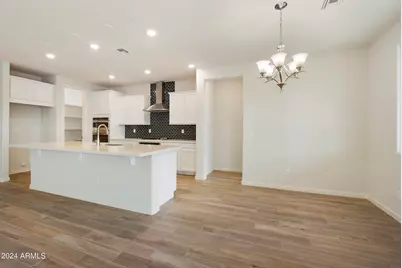 19039 W Rose Lane, Waddell, AZ 85355 - Photo 9