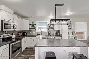 10402 E Joseph Ln, San Tan Valley, AZ 85143 - Photo 1