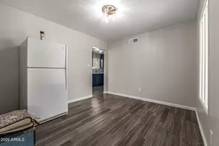 5726 W Frier Dr, Glendale, AZ 85301 - Photo 5